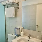 蓝色角落公寓 *