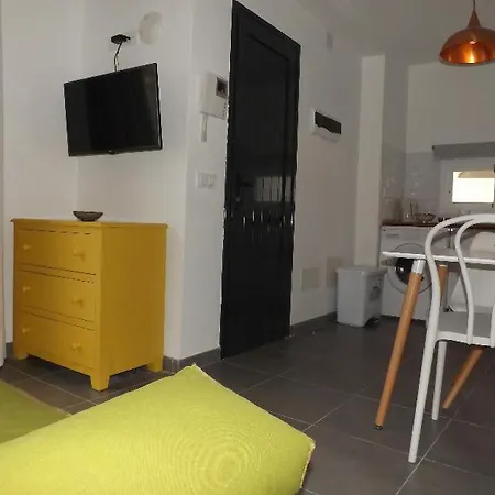 The Blue Corner Apartment