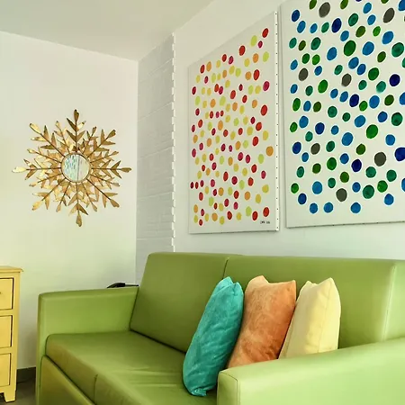 The Blue Corner Apartment *
