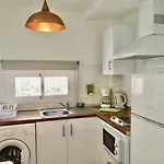 The Blue Corner Apartment *